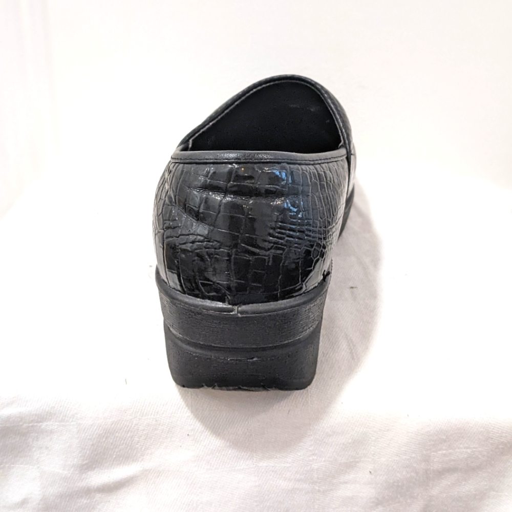 Leather clogs by Cushion Aire - Picture 5 of 14